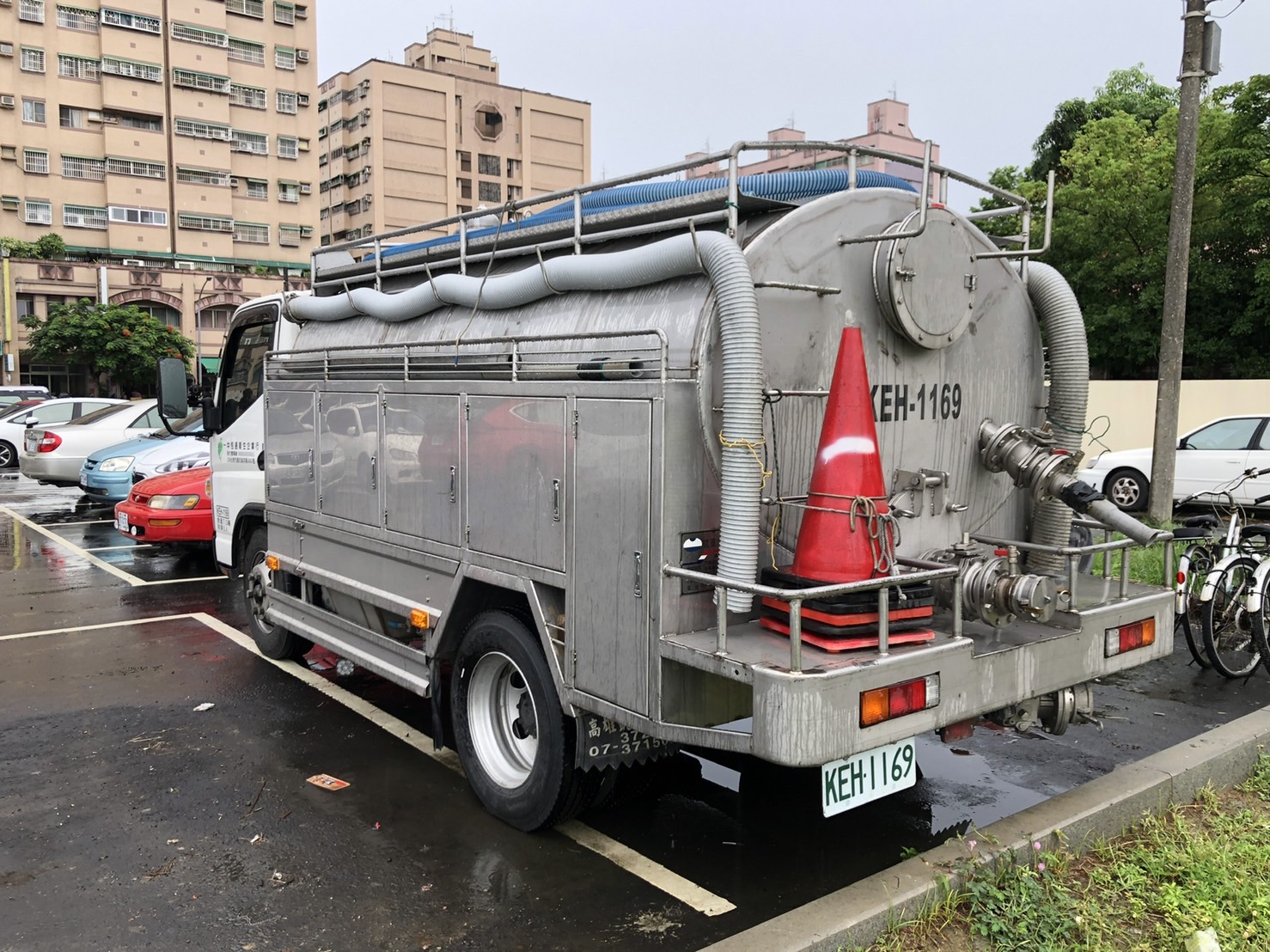 新式水肥車
